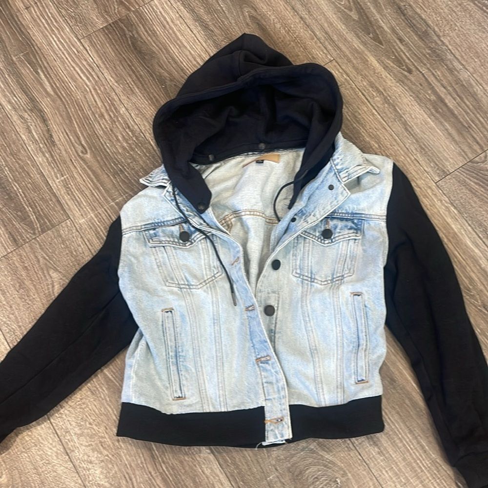 Blank NYC Hooded Denim Jacket size small - Picture 4 of 6